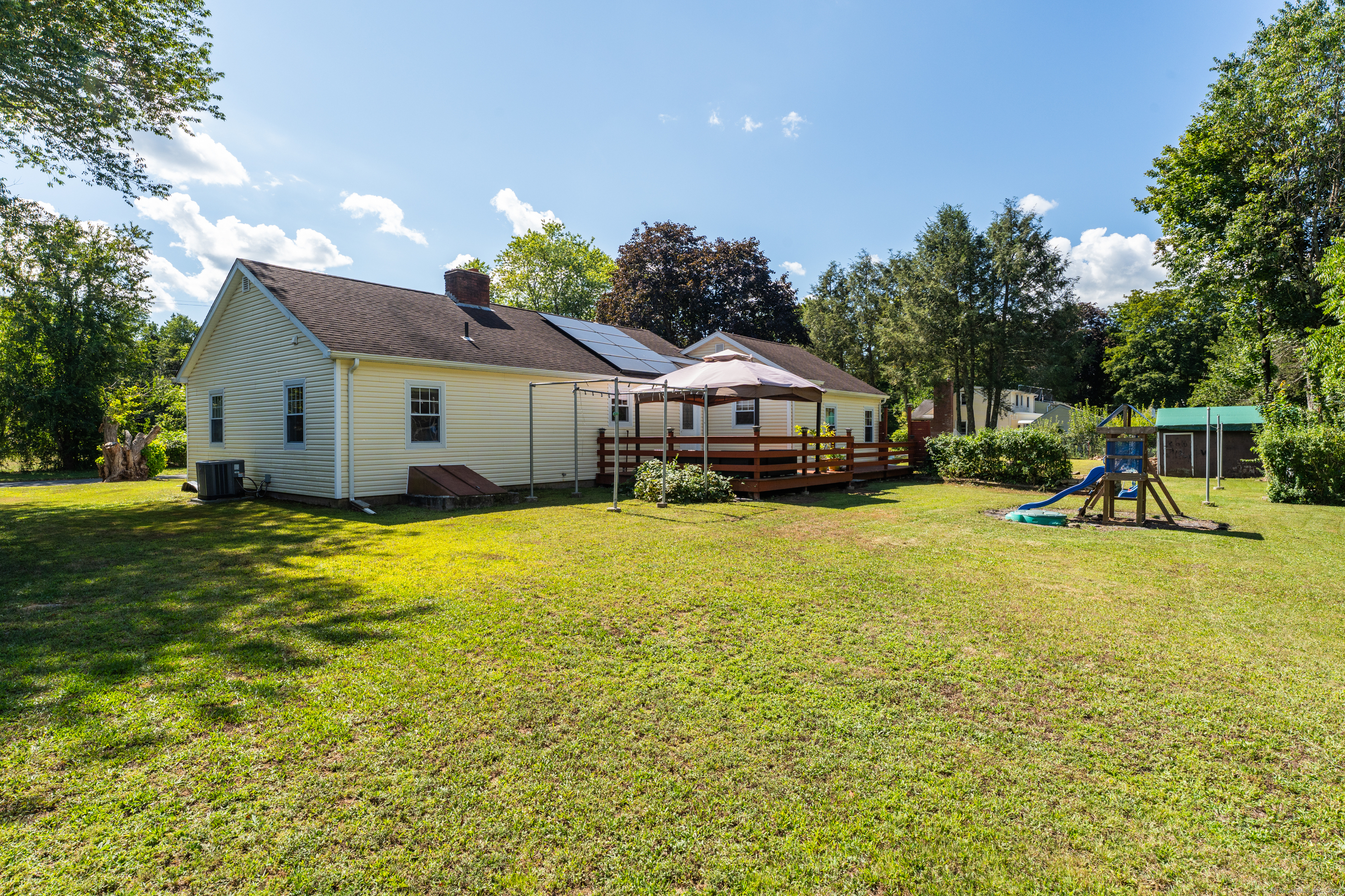 64 Dohm Avenue Guilford CT 06437