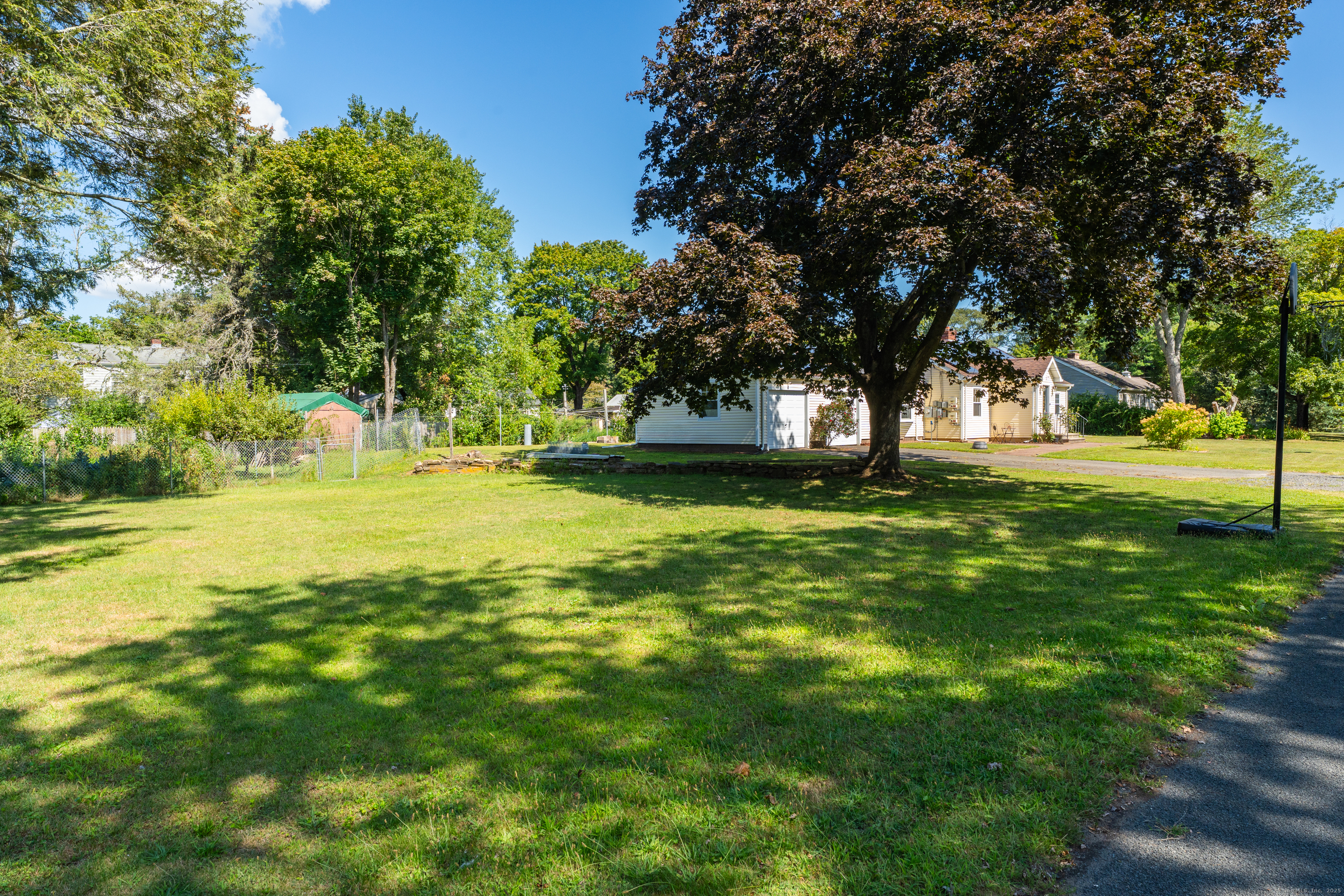64 Dohm Avenue Guilford CT 06437