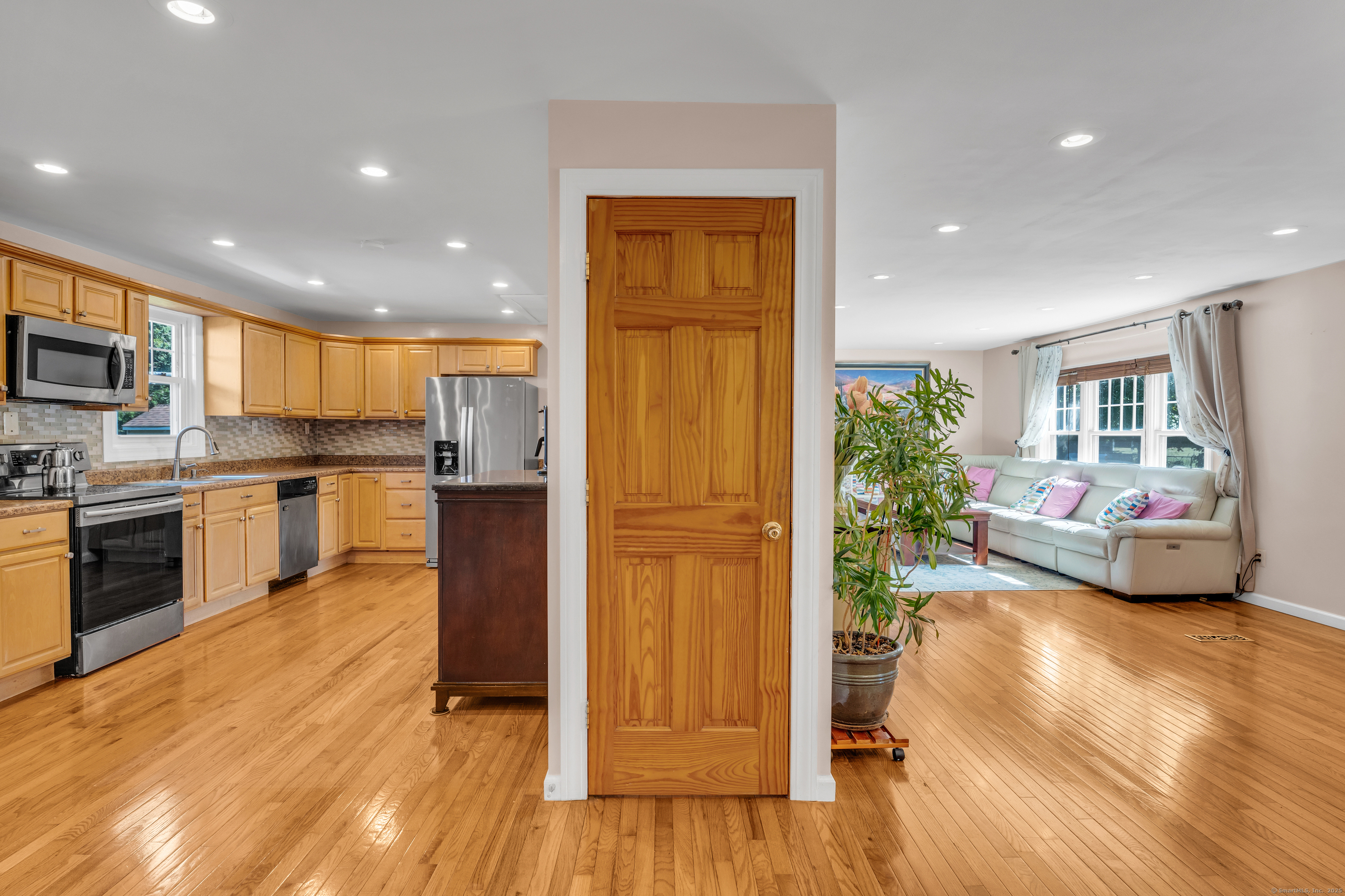 64 Dohm Avenue Guilford CT 06437