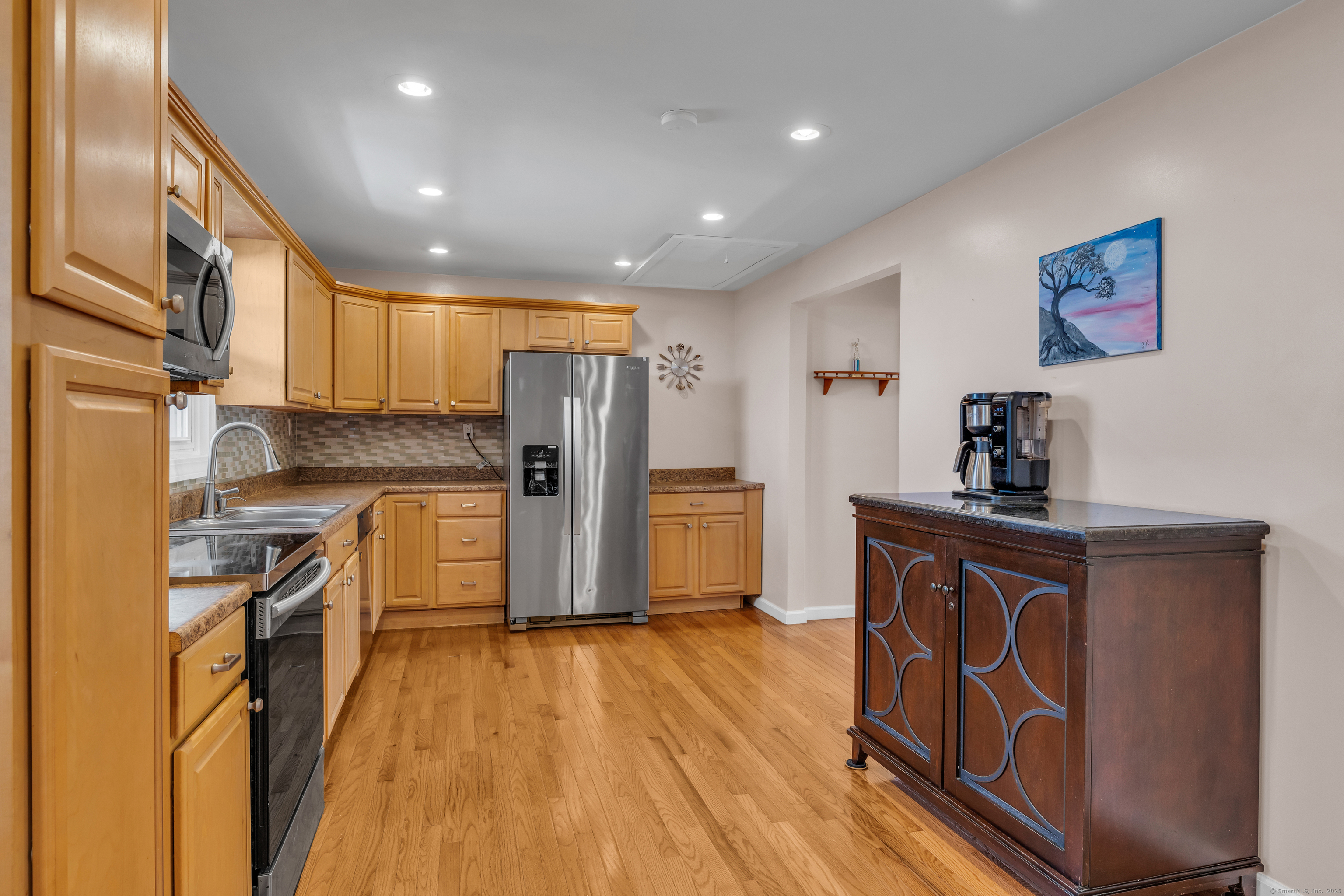 64 Dohm Avenue Guilford CT 06437