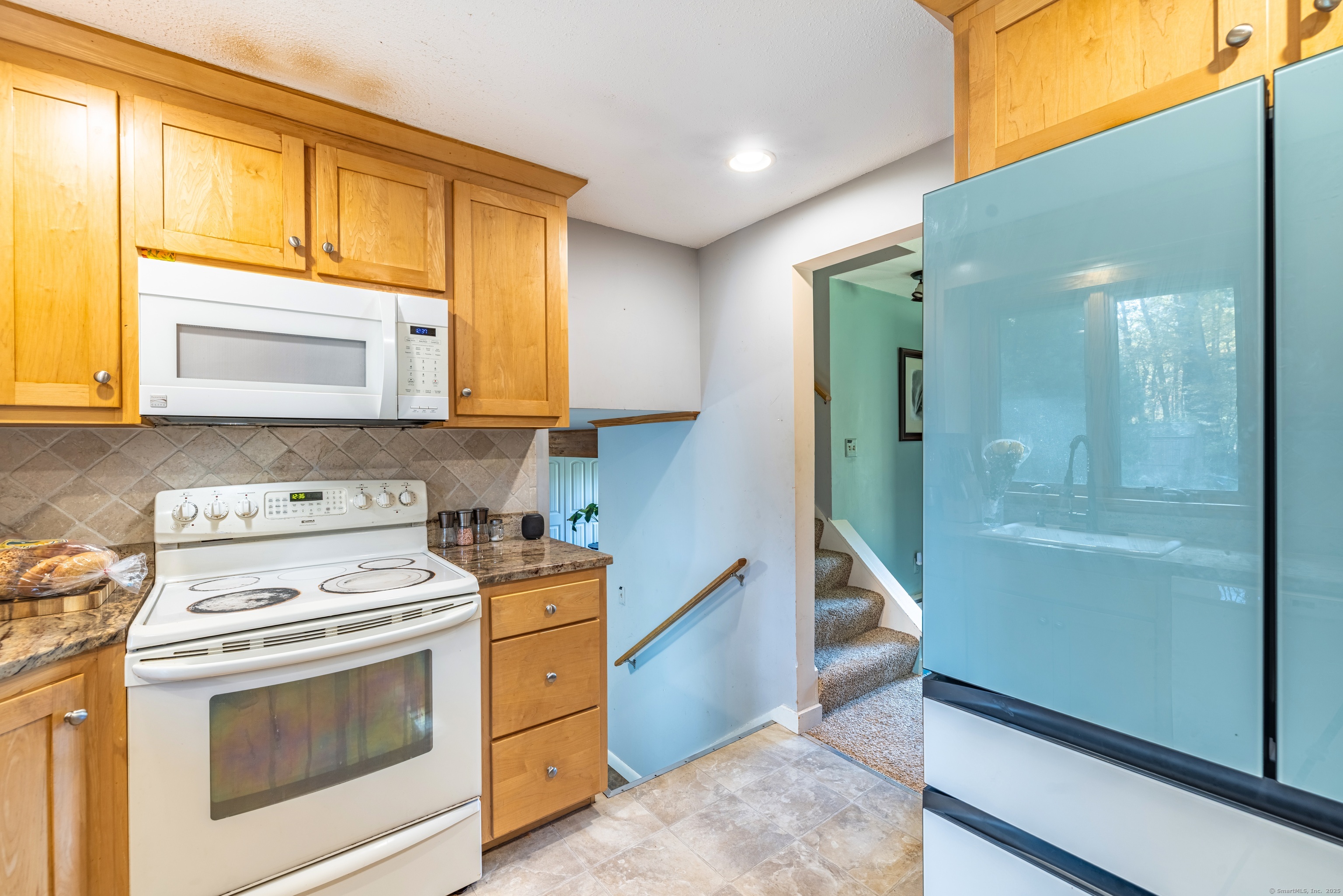 113 Hillyndale Road Mansfield CT 06268