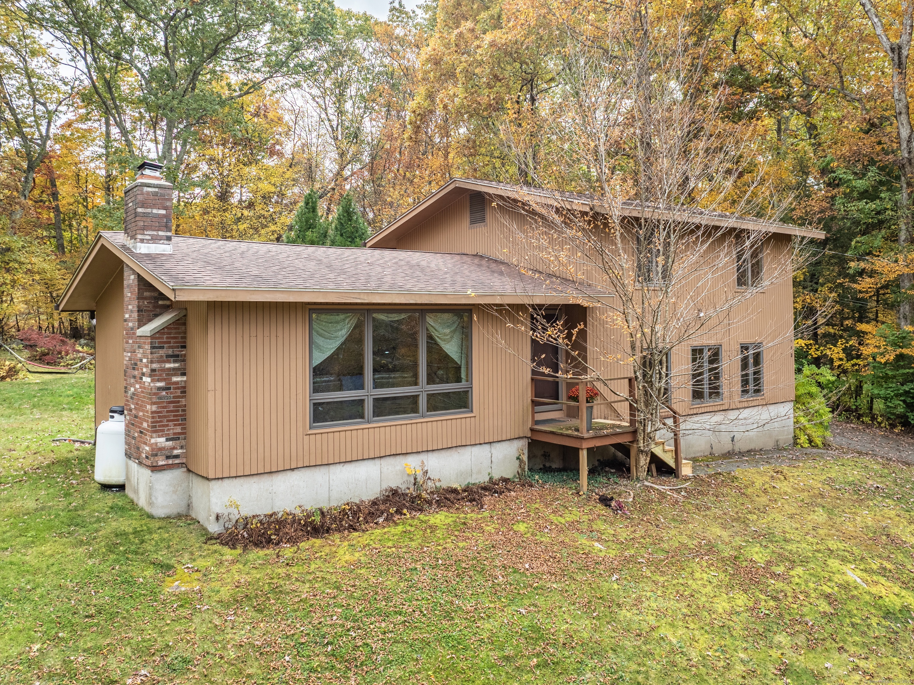 113 Hillyndale Road Mansfield CT 06268