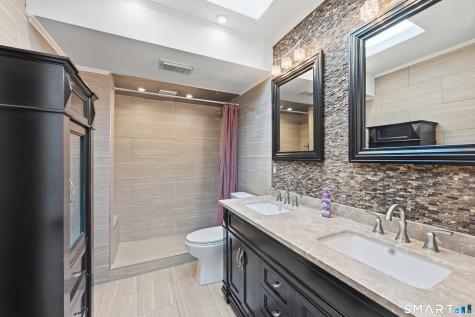 649 Maple Avenue Cheshire CT 06410
