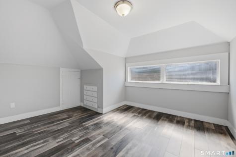 649 Maple Avenue Cheshire CT 06410