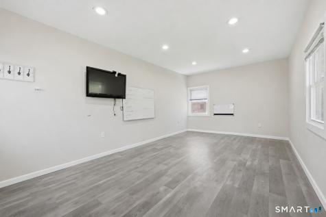 649 Maple Avenue Cheshire CT 06410