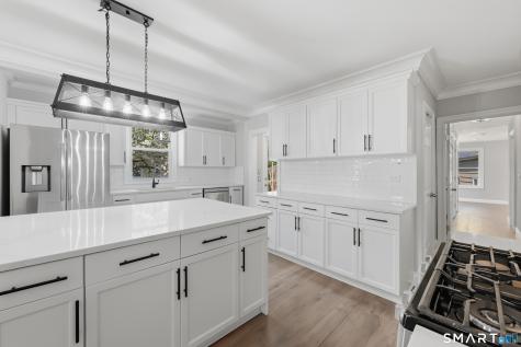 649 Maple Avenue Cheshire CT 06410