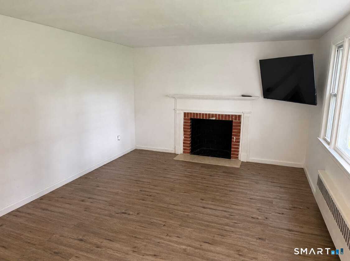 13 Midian Avenue Windsor CT 06095