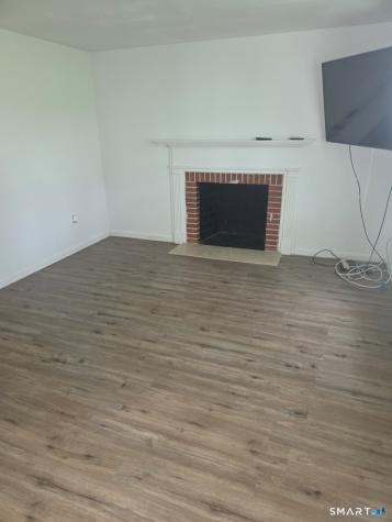 13 Midian Avenue Windsor CT 06095