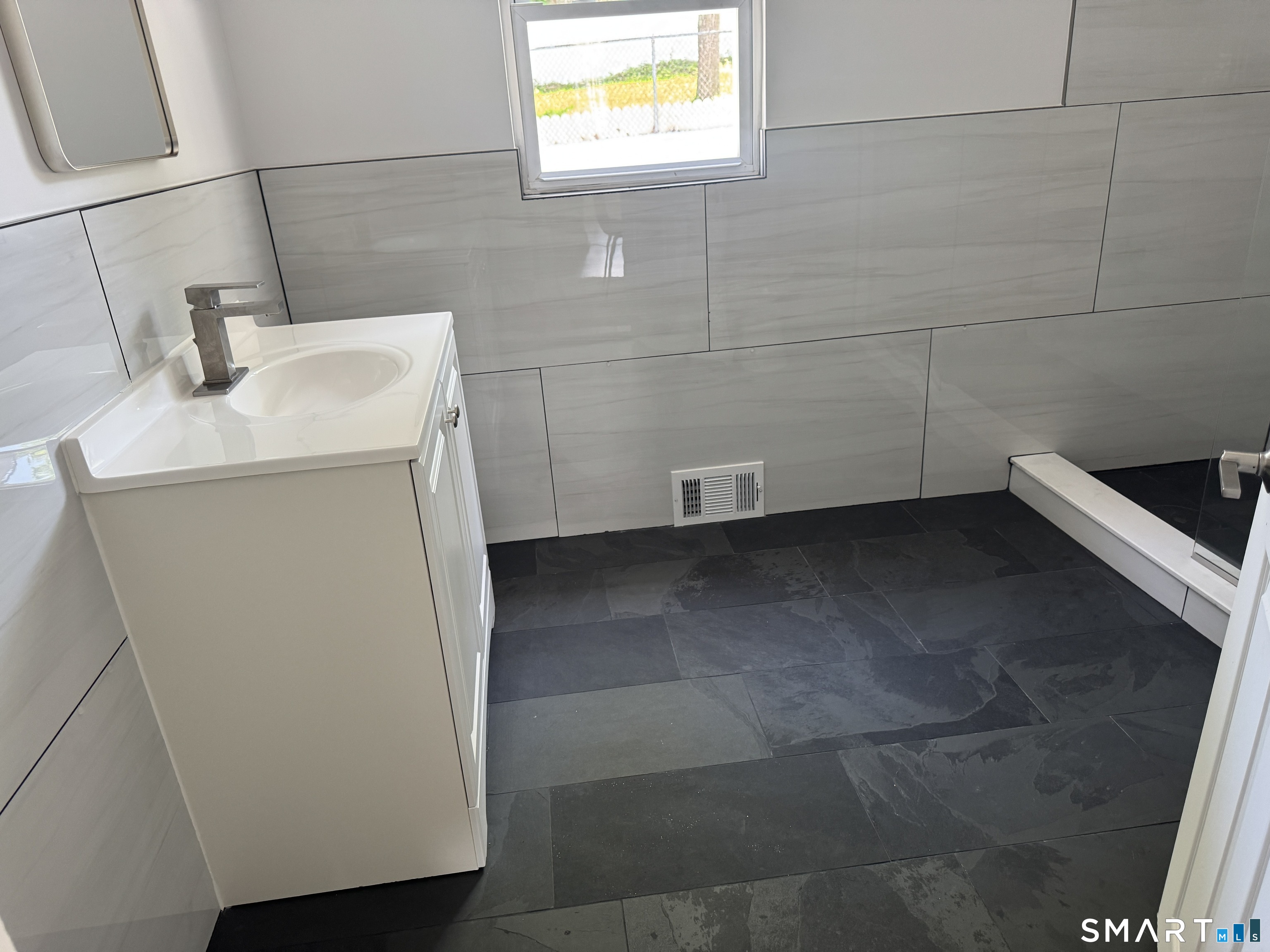 202 Goddard Avenue Bridgeport CT 06610