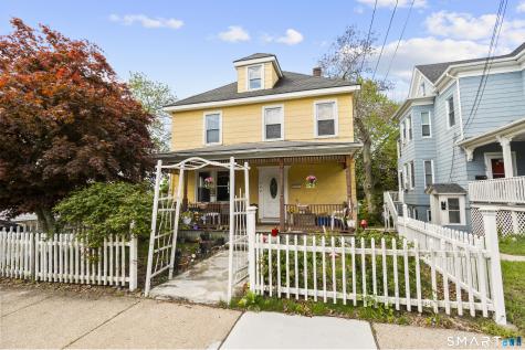 242 Crystal Avenue New London CT 06320