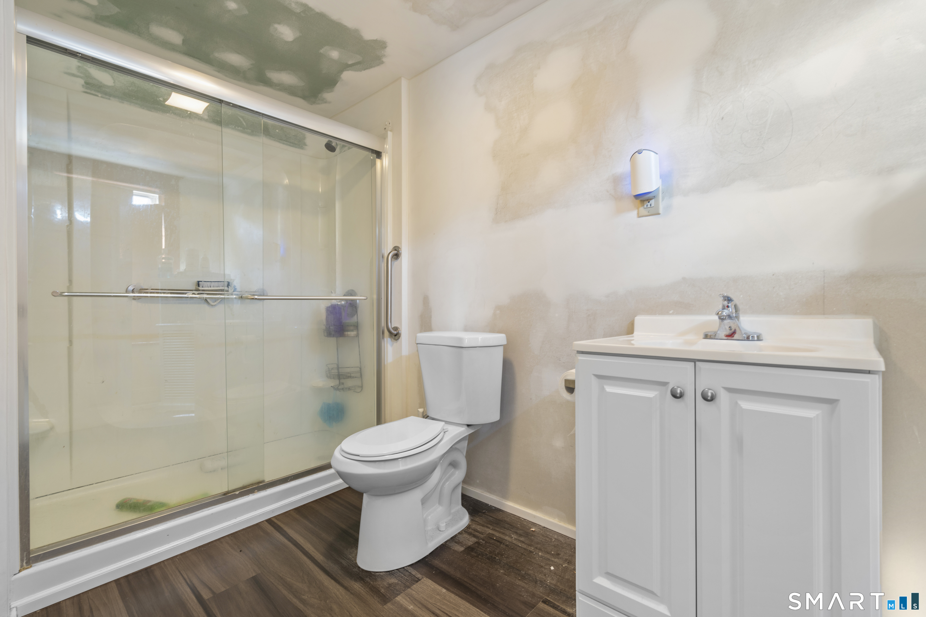 242 Crystal Avenue New London CT 06320