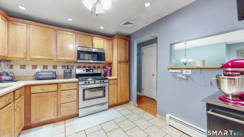 126 Cartpath Drive Meriden CT 06450