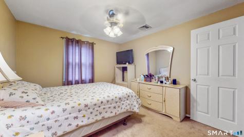 126 Cartpath Drive Meriden CT 06450