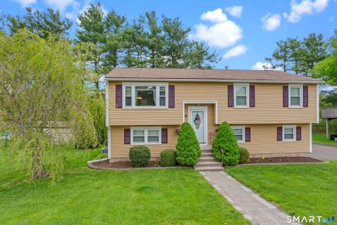126 Cartpath Drive Meriden CT 06450
