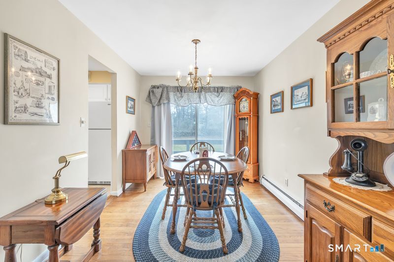 52 Robin Lane Fairfield CT 06824