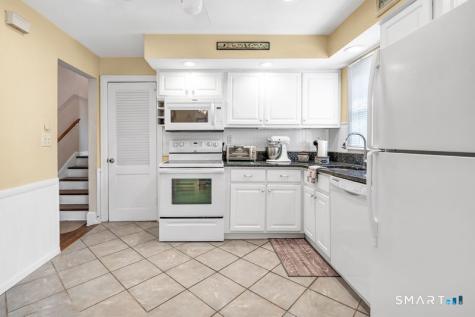 52 Robin Lane Fairfield CT 06824