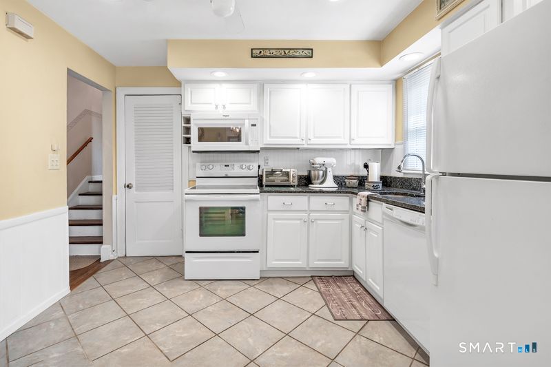 52 Robin Lane Fairfield CT 06824