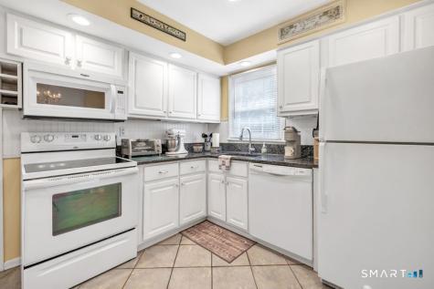 52 Robin Lane Fairfield CT 06824