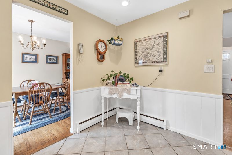 52 Robin Lane Fairfield CT 06824