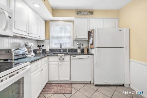 52 Robin Lane Fairfield CT 06824