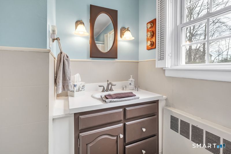 52 Robin Lane Fairfield CT 06824