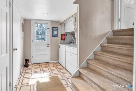 52 Robin Lane Fairfield CT 06824