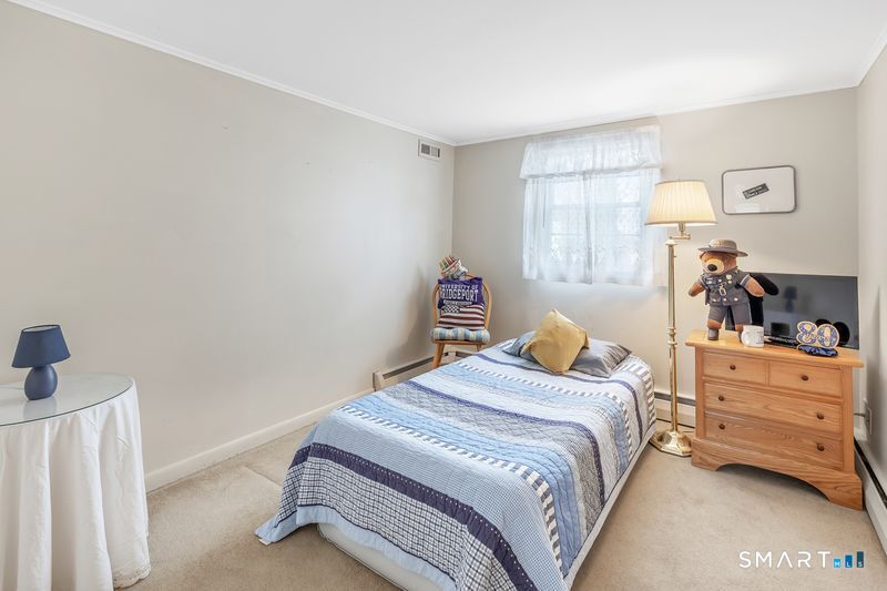 52 Robin Lane Fairfield CT 06824
