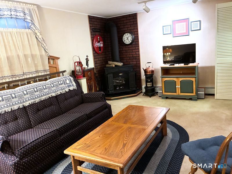 52 Robin Lane Fairfield CT 06824