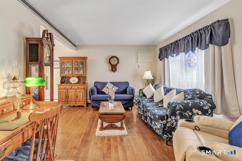 52 Robin Lane Fairfield CT 06824