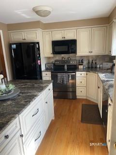 15 County Road North Branford CT 06471