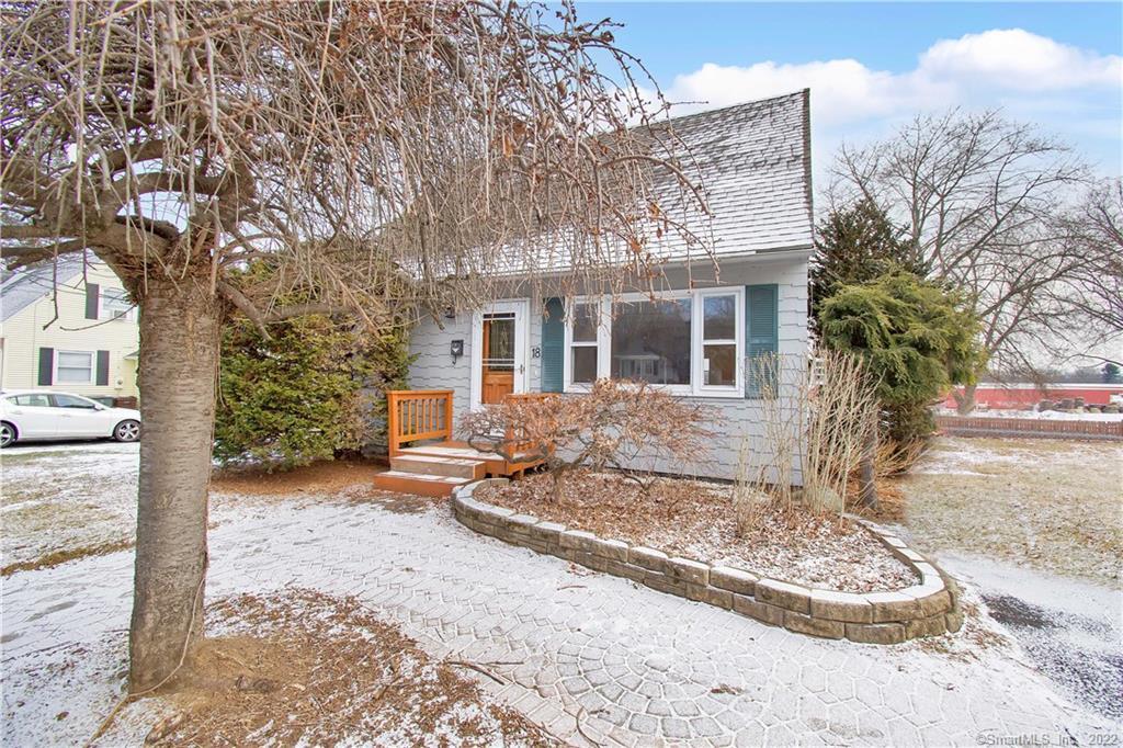 18 Grove Street Enfield CT 06082