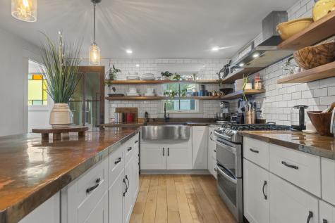 11 Pearl Street Groton CT 06340