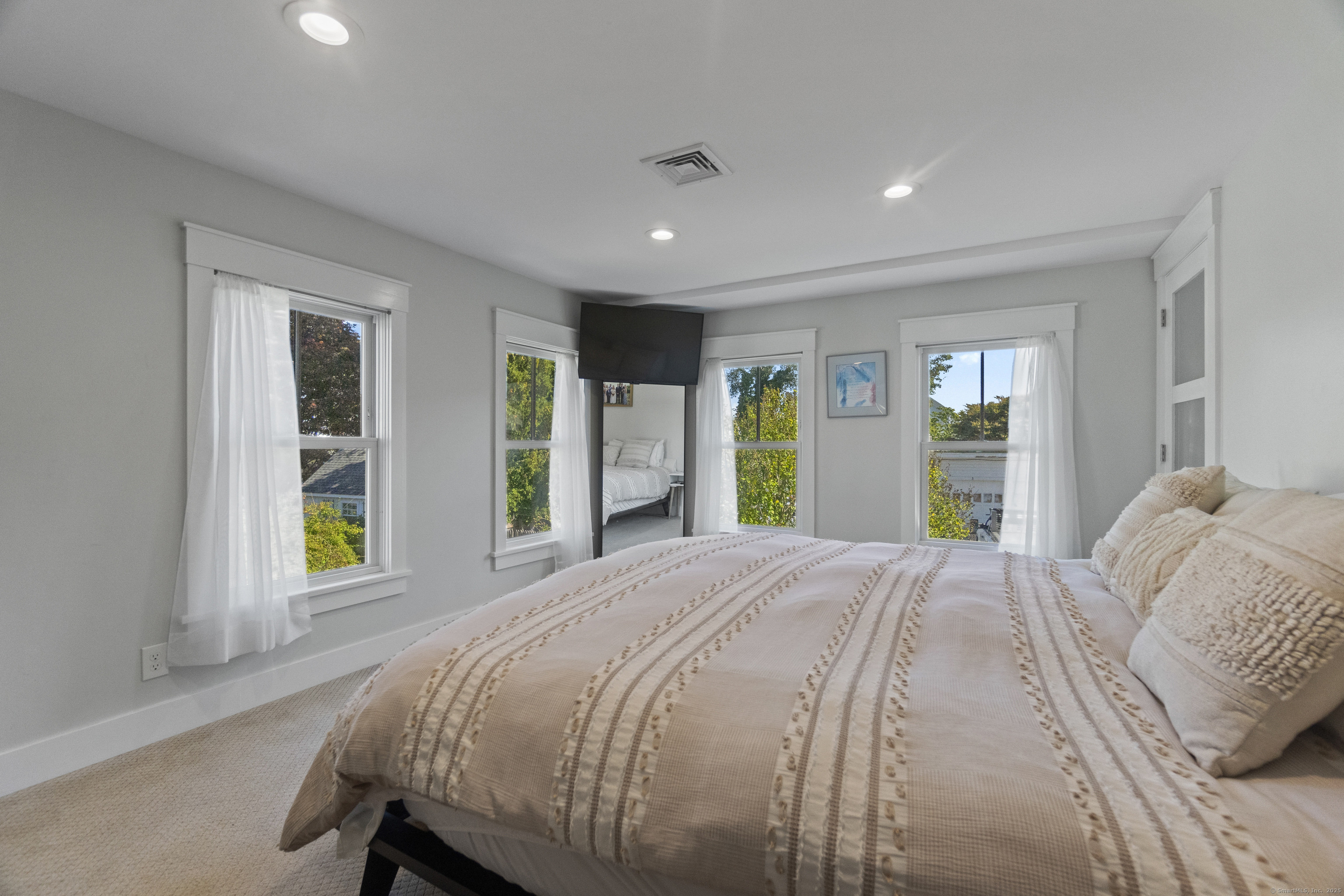 11 Pearl Street Groton CT 06340