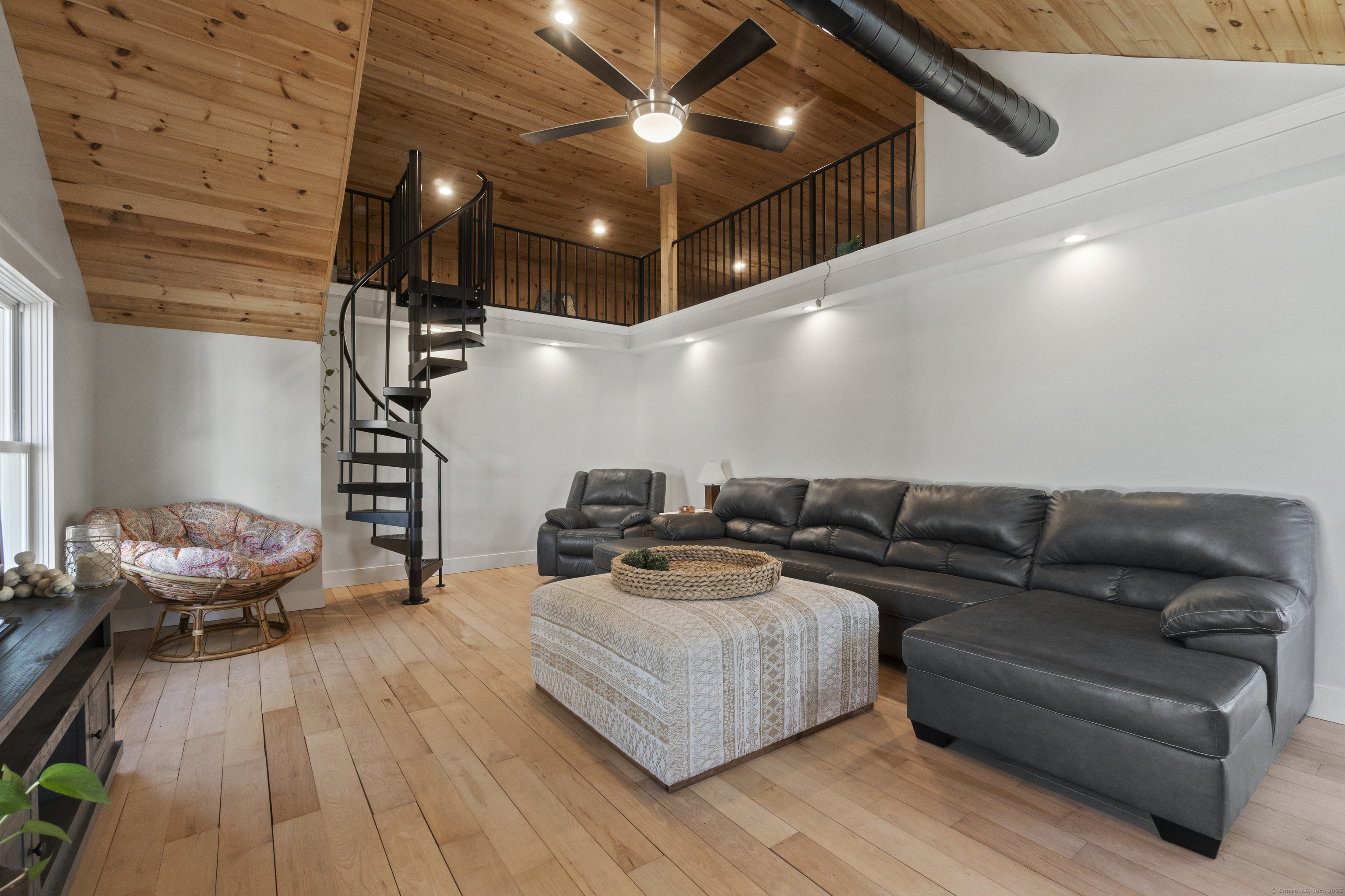 11 Pearl Street Groton CT 06340