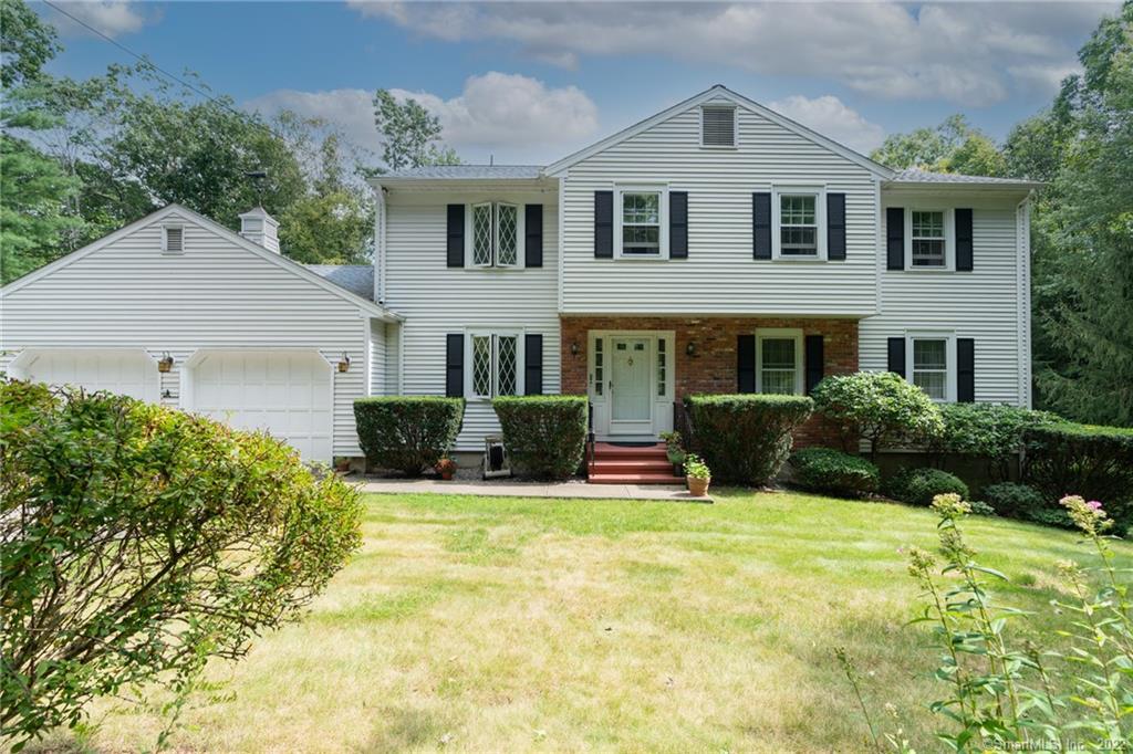104 Burr Hall Road Middlebury CT 06762