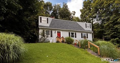 138 Red Robin Road Naugatuck CT 06770
