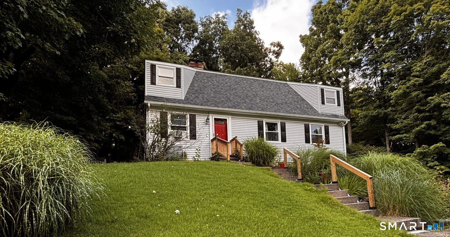 138 Red Robin Road Naugatuck CT 06770