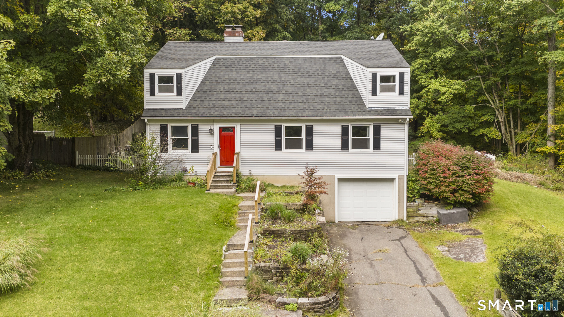 138 Red Robin Road Naugatuck CT 06770