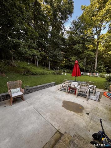 138 Red Robin Road Naugatuck CT 06770