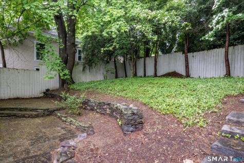 3 Essex Square Essex CT 06426