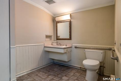 3 Essex Square Essex CT 06426