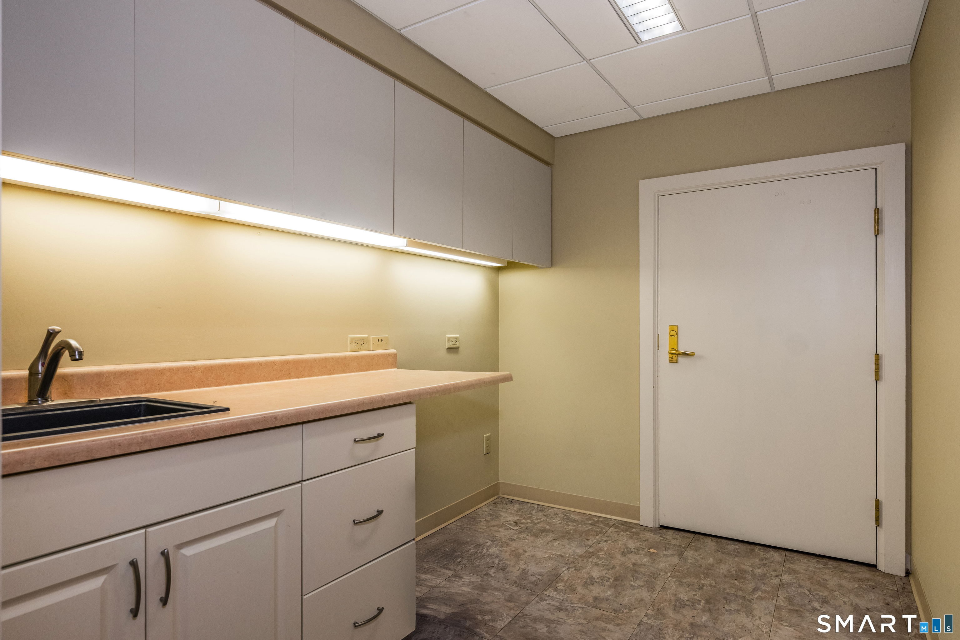 3 Essex Square Essex CT 06426