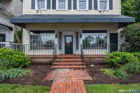 3 Essex Square Essex CT 06426