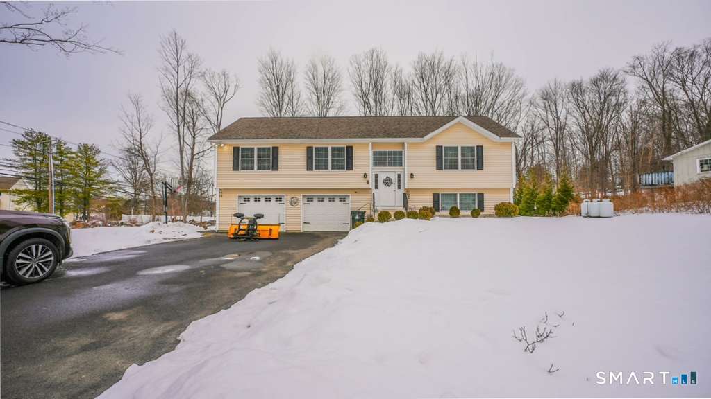 2 Kevin Drive Danbury CT 06811