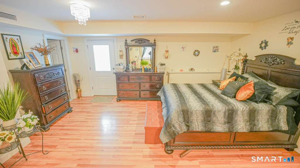 2 Kevin Drive Danbury CT 06811