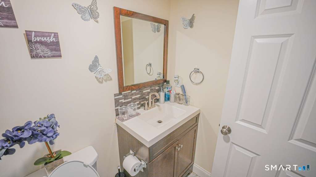 2 Kevin Drive Danbury CT 06811