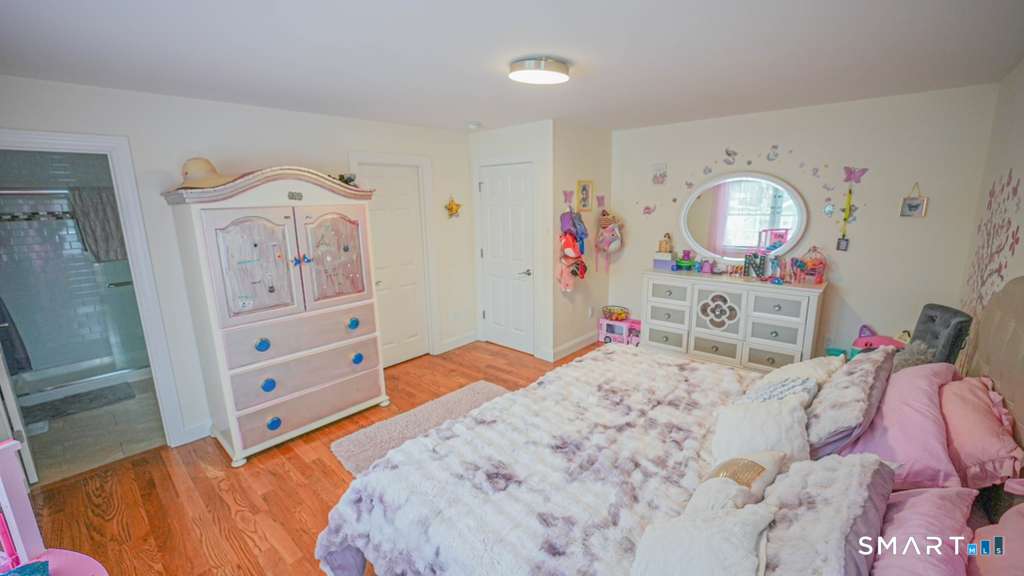 2 Kevin Drive Danbury CT 06811