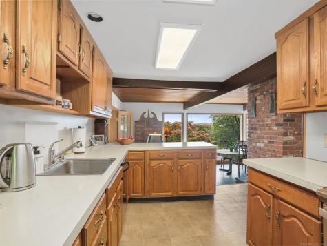 89 Wood Creek Road New Fairfield CT 06812