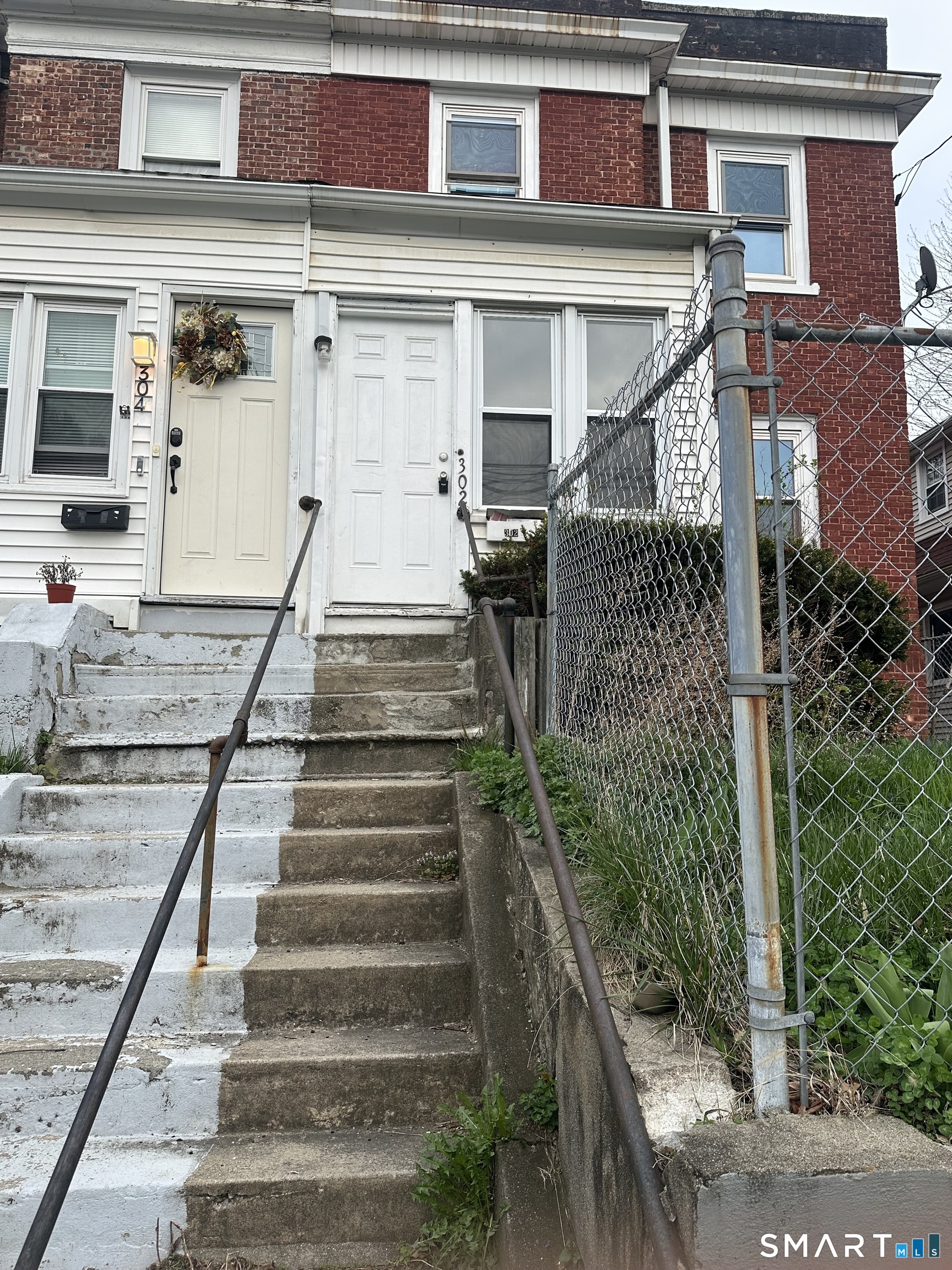 302 Dover Street Bridgeport CT 06610