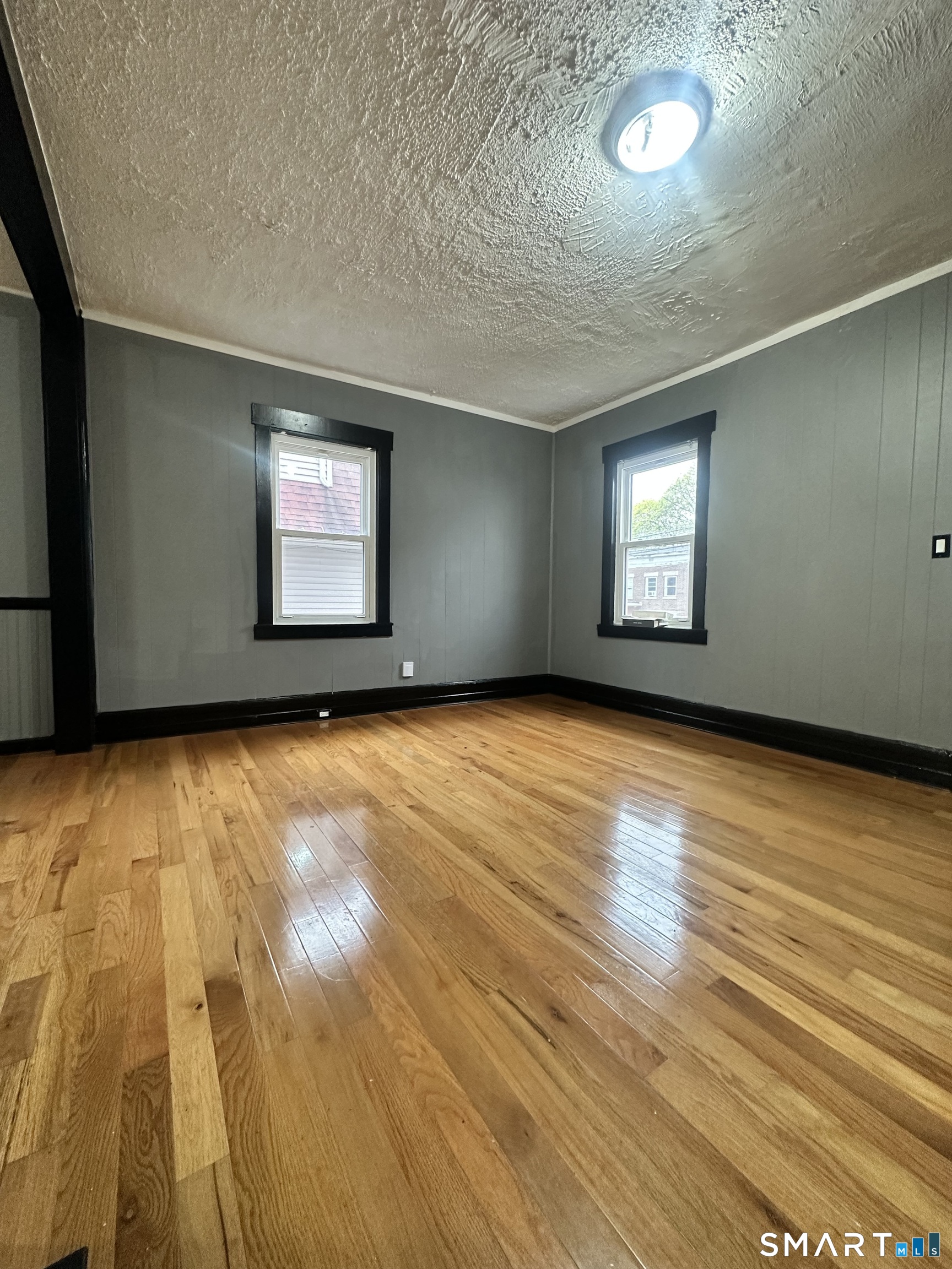 302 Dover Street Bridgeport CT 06610